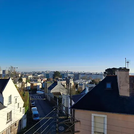 Lumineux Dans Les Hauts De Recouvrance *