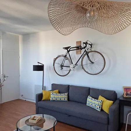 Lumineux Dans Les Hauts De Recouvrance Brest