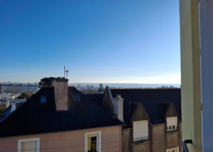 Lumineux Dans Les Hauts De Recouvrance * Brest